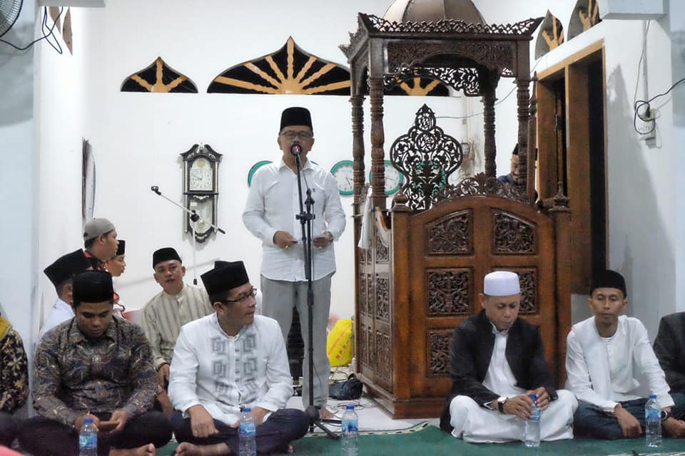 Safari Ramadhan, Plt Bupati Asmar Santuni Anak Yatim dan Duafa Dikampung Halamannya
